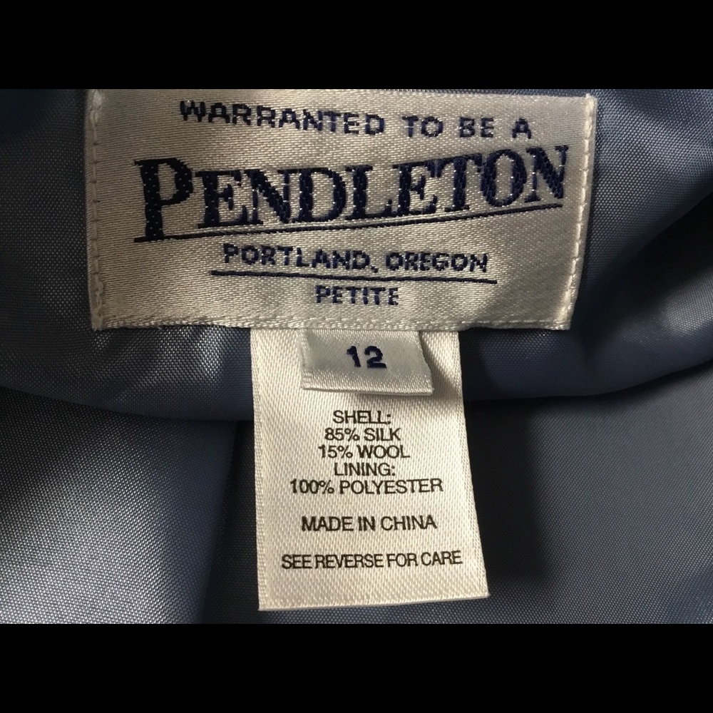 Pendleton Silk Set - Picture 3 of 6